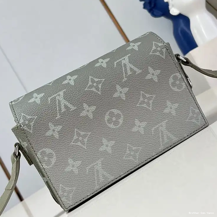 Brother Sam 2411YA0216 LV Bags 0415